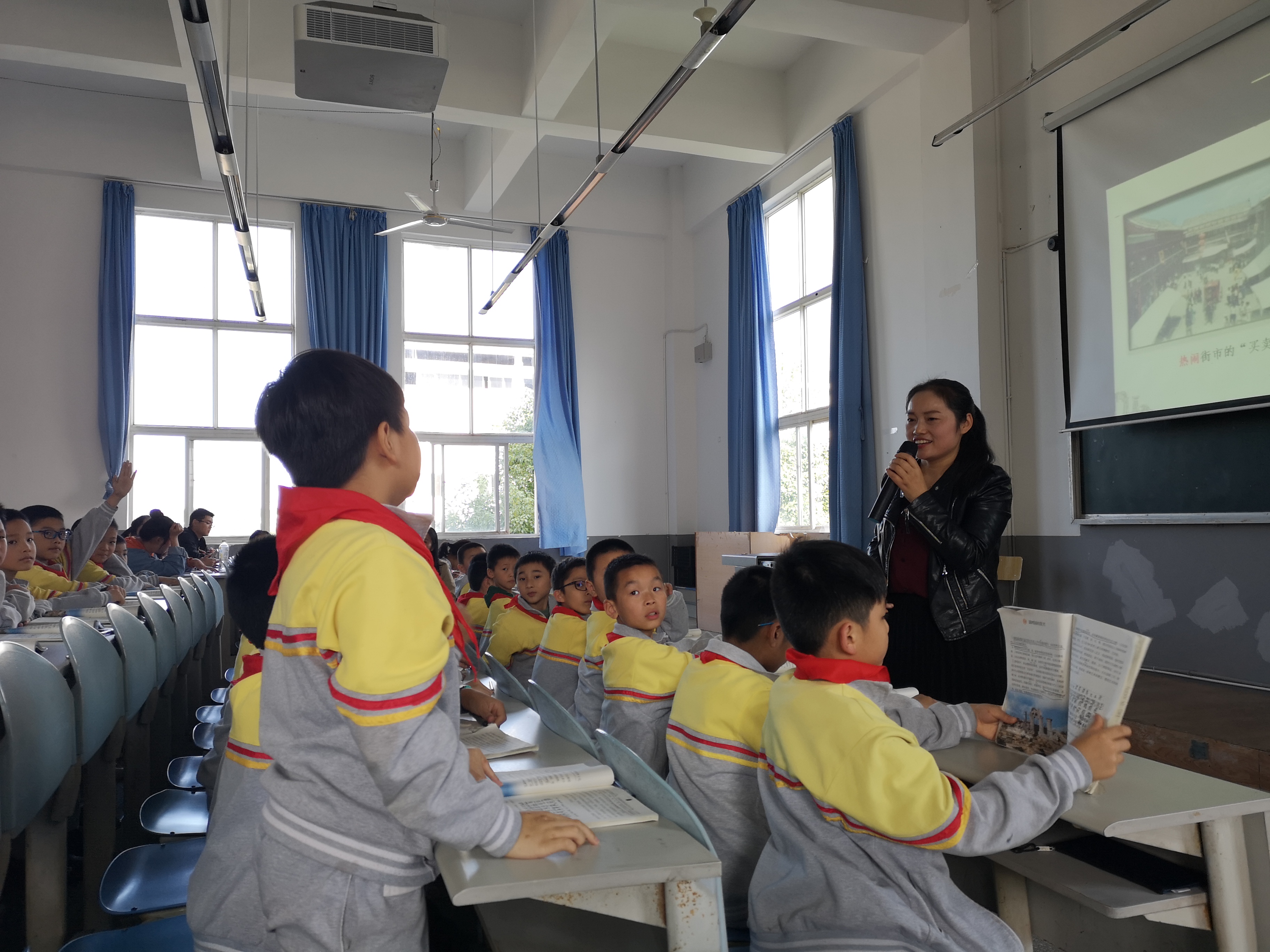 广安实验公司游怡赴公司献课3