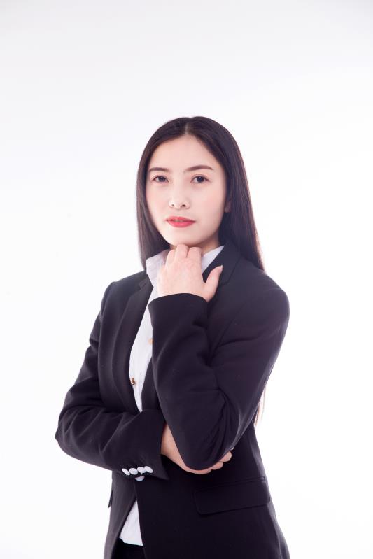 大学英语教研室主任：李小蓉